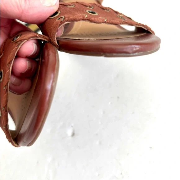 Like new Clarks Brown Ankle Strap Block Heel Sandals - Picture 8 of 11